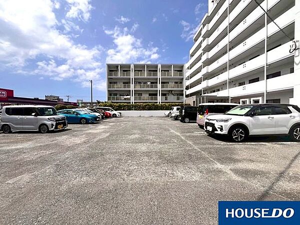 【駐車場】