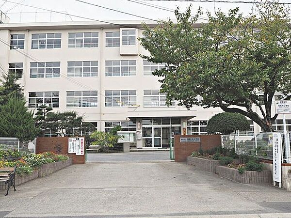 福岡市立周船寺小学校 120m