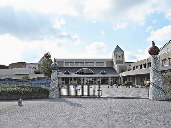 糸島市立南風小学校 860m