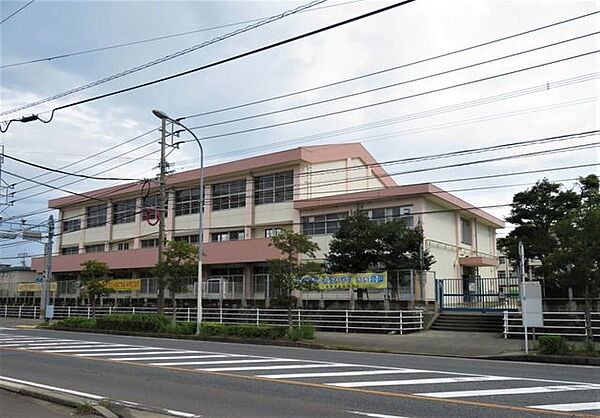 福岡市立 今宿小学校 848m