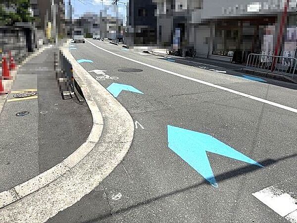南側前面道路
