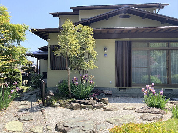 外観：327001670001