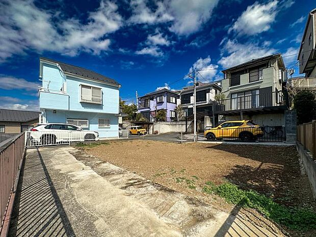 【現地写真】家の良し悪しだけでなく周辺環境も重要なポイント。良好な住環境はお子様の安全は勿論、居住者に安心感とゆとりを与えます。