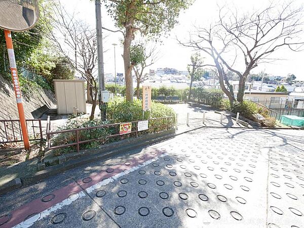 柏尾町第五公園　約1000ｍ