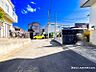 外観：【前面道路】現地までのアプローチをしっかりとご説明させて頂きます。お車と徒歩のアプローチをご一緒しますので、なんなりとご質問下さい。