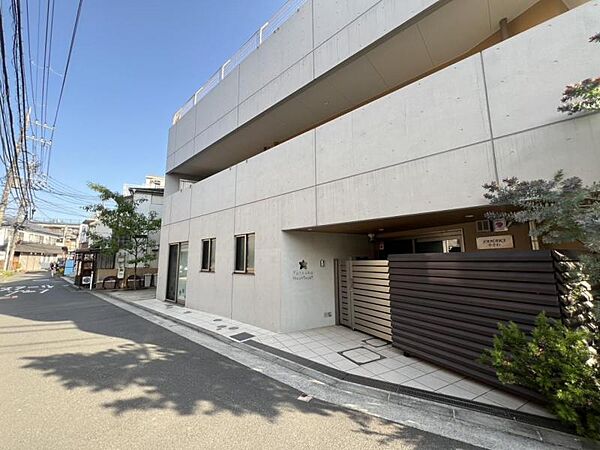 戸塚ほしの木保育園　約442ｍ