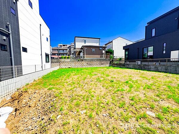 家の良し悪しだけでなく周辺環境も重要なポイント。良好な住環境はお子様の安全は勿論、居住者に安心感とゆとりを与えます。