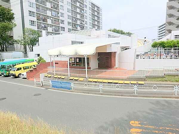 野庭幼稚園　約1282ｍ