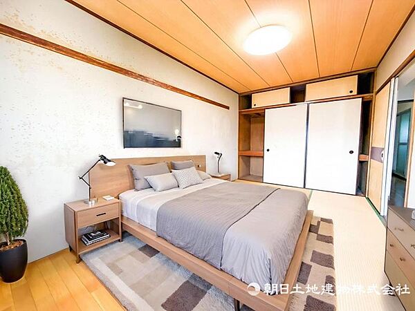 (画像は実際の室内写真をもとに、家具・調度品の配置例をCG合成したものです。また、家具等は販売価格に含まれません。)
