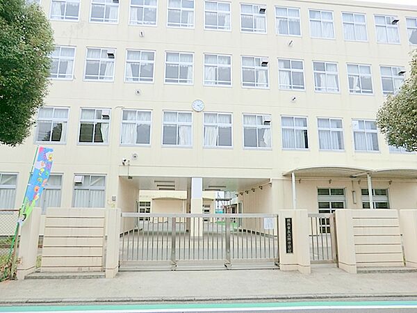 横浜市立上郷中学校　約1300ｍ