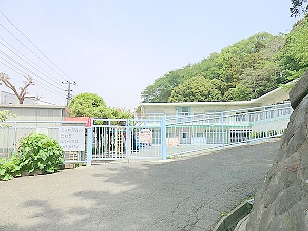 大谷幼稚園　約558ｍ