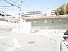 周辺：舞岡幼稚園　約600ｍ　園バスもある楽しい幼稚園です。