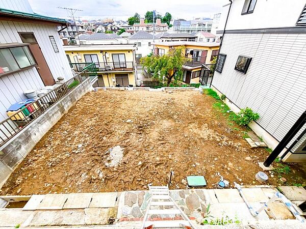 【外観】空が広く緑多いゆったり感のある安心の住環境です！！！潤いのある環境でホッと生活できそうです！