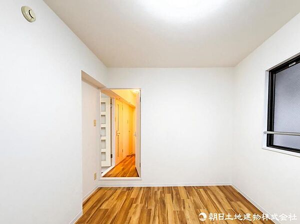 【洋室】子供部屋はもちろん、夫婦もそれぞれ個室の部屋が欲しい。という要望に答えることができる間取りです