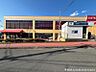 周辺：サンドラッグ戸塚原宿店　約450ｍ　日用品などもあるドラッグストア