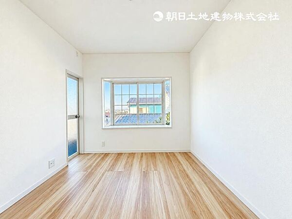 【洋室】シンプルで使いやすい洋室。寝室や子ども部屋、ワークスペースなど多彩に活用できます！