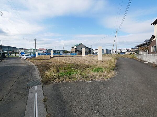開放的な角地です