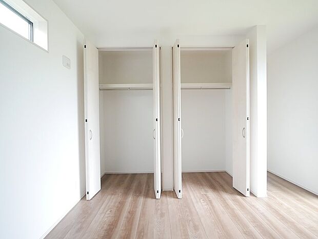 【洋室6.8帖収納】