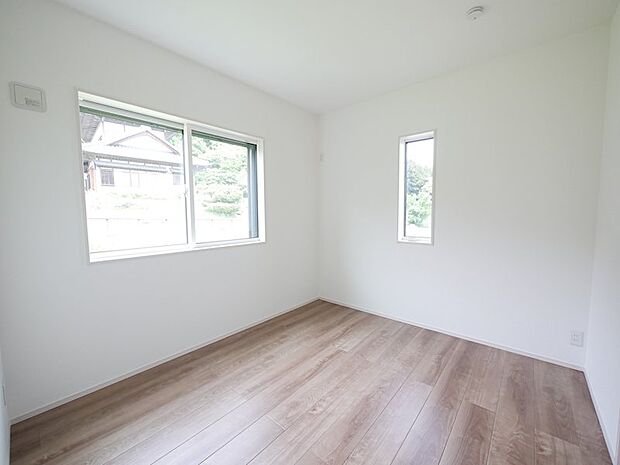 【洋室5.2帖北側】