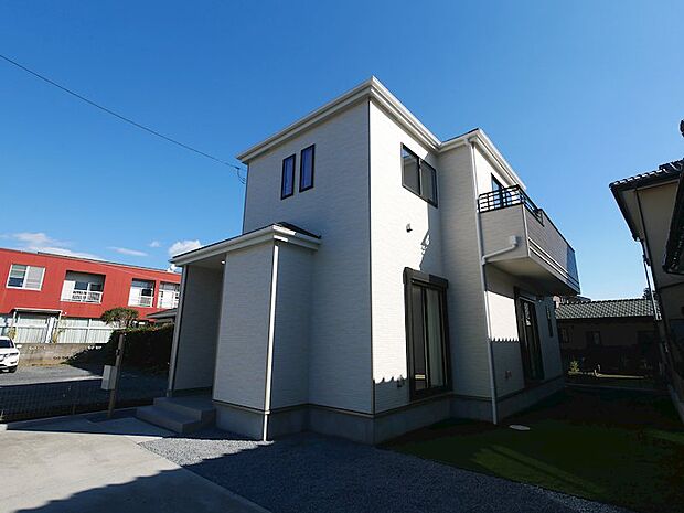 小・中学校が近いので子育て環境良好☆彡