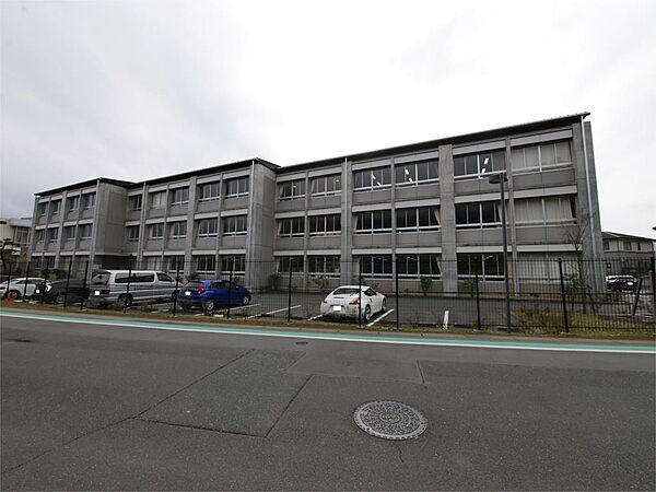 日立市立日高中学校（2471m）