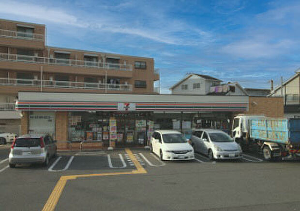 セブンイレブン神戸南別府1丁目店 約630m