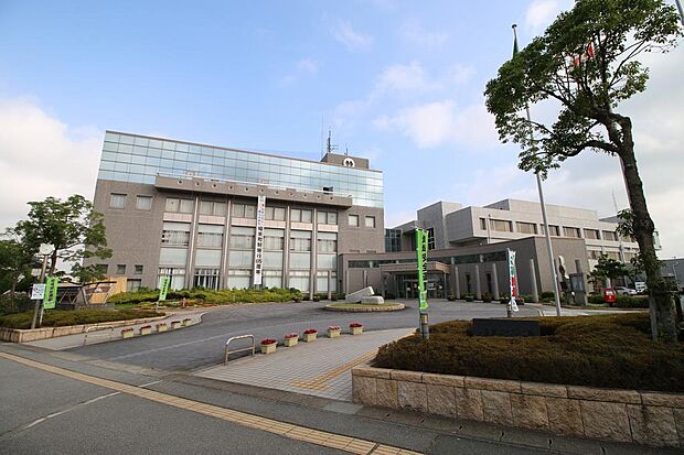 稲美町役場 徒歩5分(約340m)