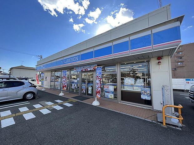 ローソンJR加古川駅北口店　徒歩7分（約490ｍ）