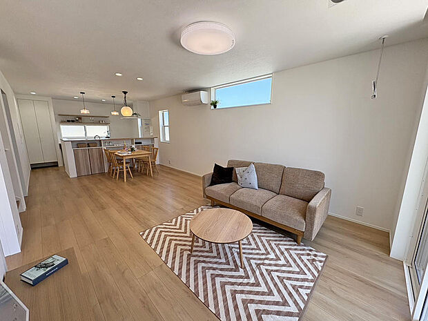 ■LDK■２０帖の広く開放的なLDK♪