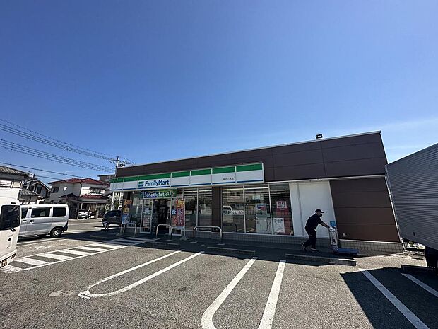 ファミリーマート明石八木店 約430m