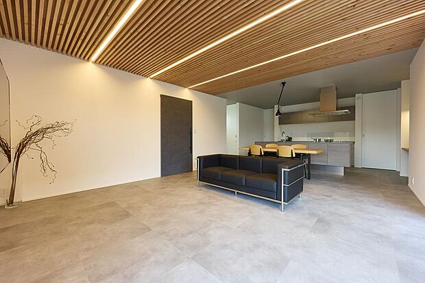 ■キッチン■23.2帖のシックなLDK! 是非、お気軽にお問合せ下さい♪来店予約受付中!