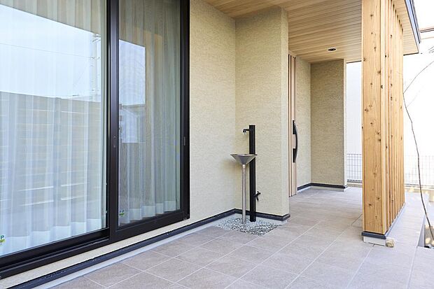 ■玄関エントランス■是非、お気軽にお問合せ下さい♪来店予約受付中!