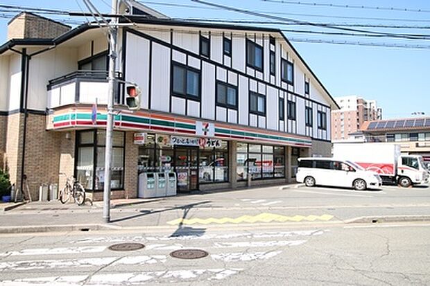 セブンイレブン明石貴崎3丁目店 約160m