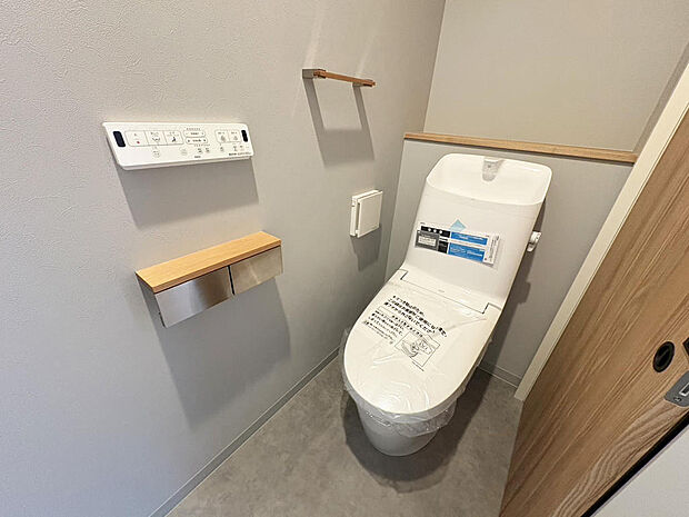 ■お手洗い■節水型のお手洗い♪1F.2Fに設けており朝も混雑しません♪