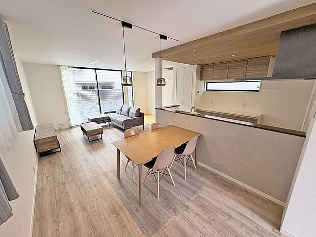 ■LDK■17.3帖の広いLDK!