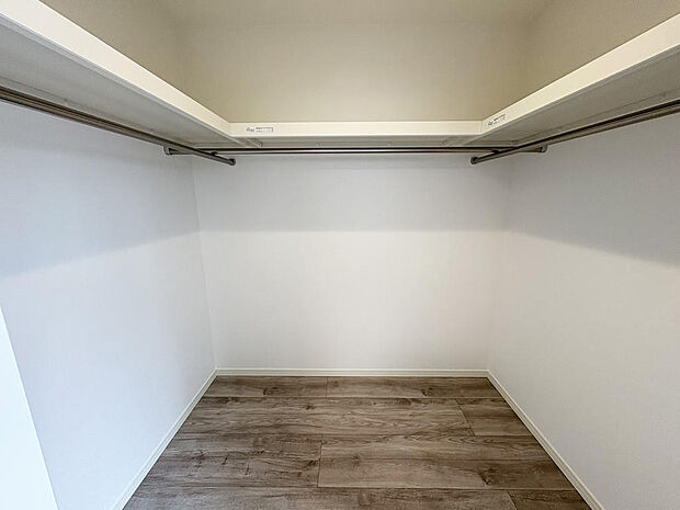 ■WIC■主寝室には大容量のWICを完備◎