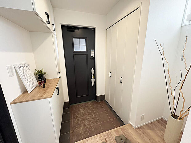 ■玄関■たっぷり収納可能なSCLも完備!是非、お気軽にお問合せ下さい♪来店予約受付中!