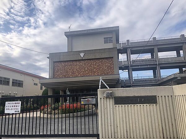 加古川小学校　約1220ｍ