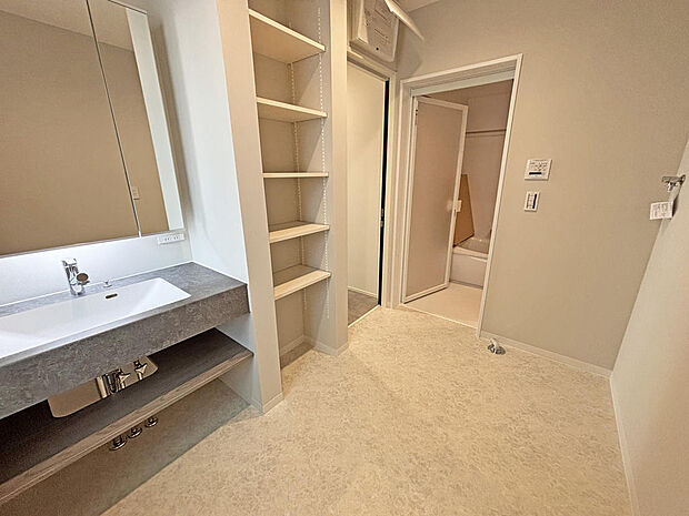 ■洗面室・ランドリールーム■忙しい朝に嬉しいワイド洗面化粧台!