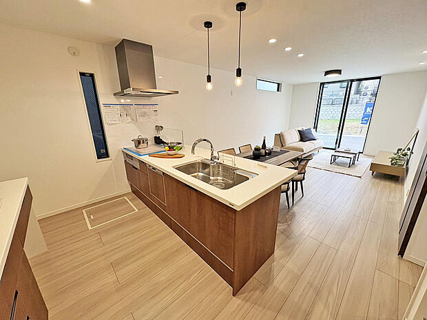 ■完成イメージパース■ホワイトを基調とした室内はより広々と感じます♪