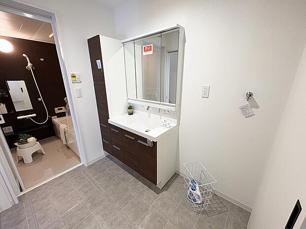 ■洗面脱衣室■広々とした洗面脱衣室！