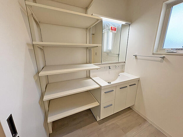 ■洗面室■忙しい朝に嬉しいワイド洗面化粧台！