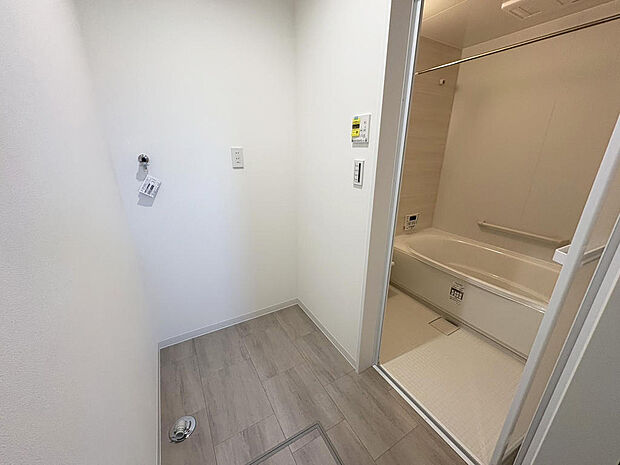 ■脱衣所■人気の独立型脱衣室！