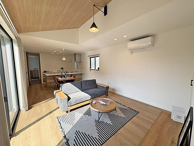 ■LDK■何かと荷物が多くなりやすいリビングにもクローゼット完備◎