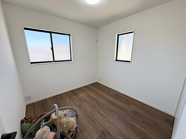 ■洋室■陽当たり良好♪明るい洋室!