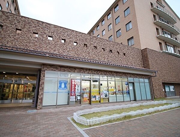 ローソン明石医療センター店　約490ｍ