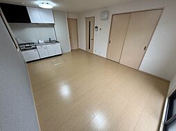 ラ・フォーベル Ｂ棟 1階2LDKのリビング/ダイニング