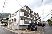 上八木駅より徒歩1分 1階 築38年8ヶ月の賃貸物件