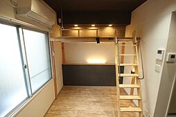 ワンピース 2階ワンルームのリビング/ダイニング