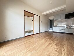 ファミール昭栄 2階2LDKのリビング/ダイニング